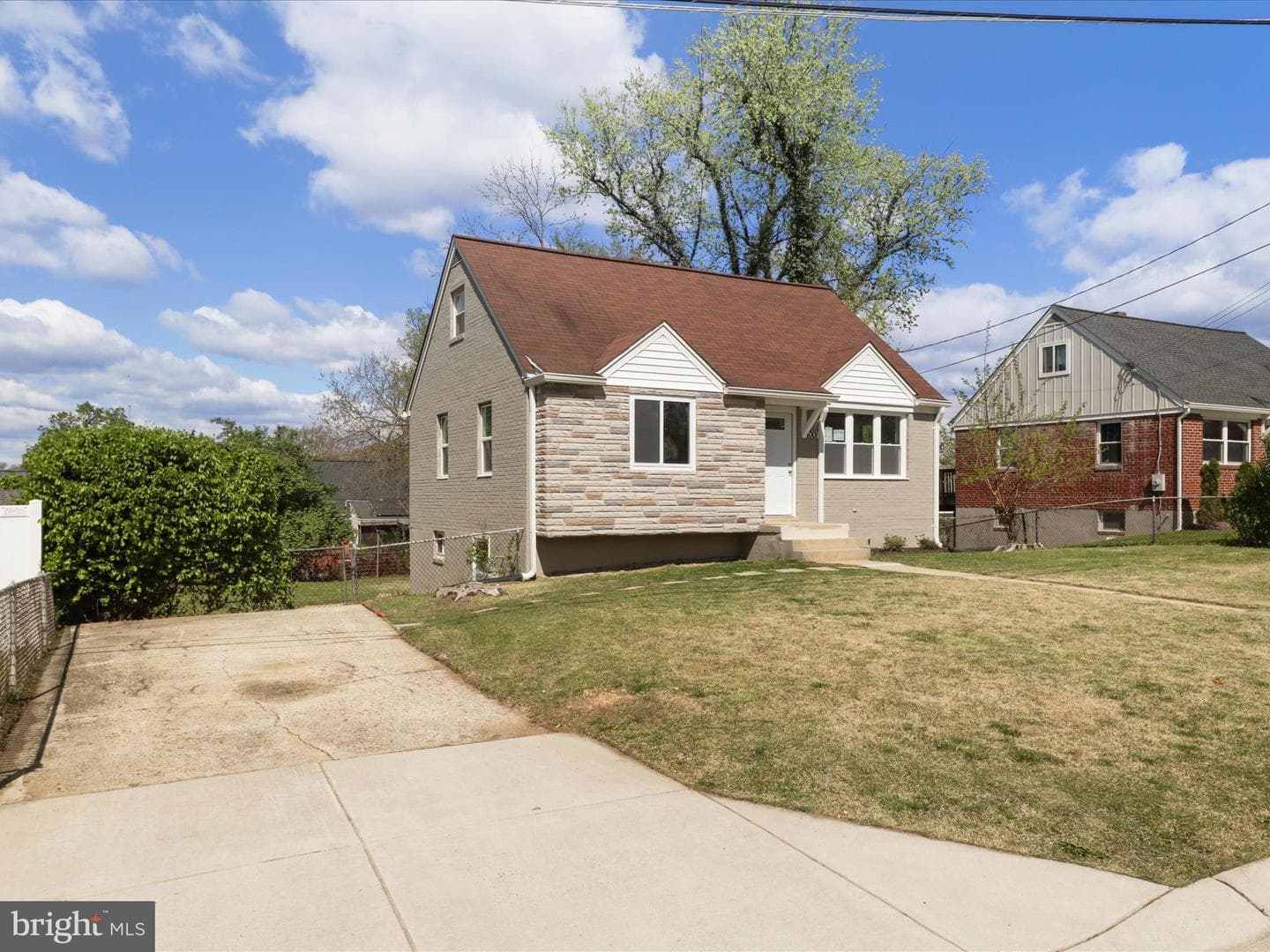1001 Highview Drive photo 3