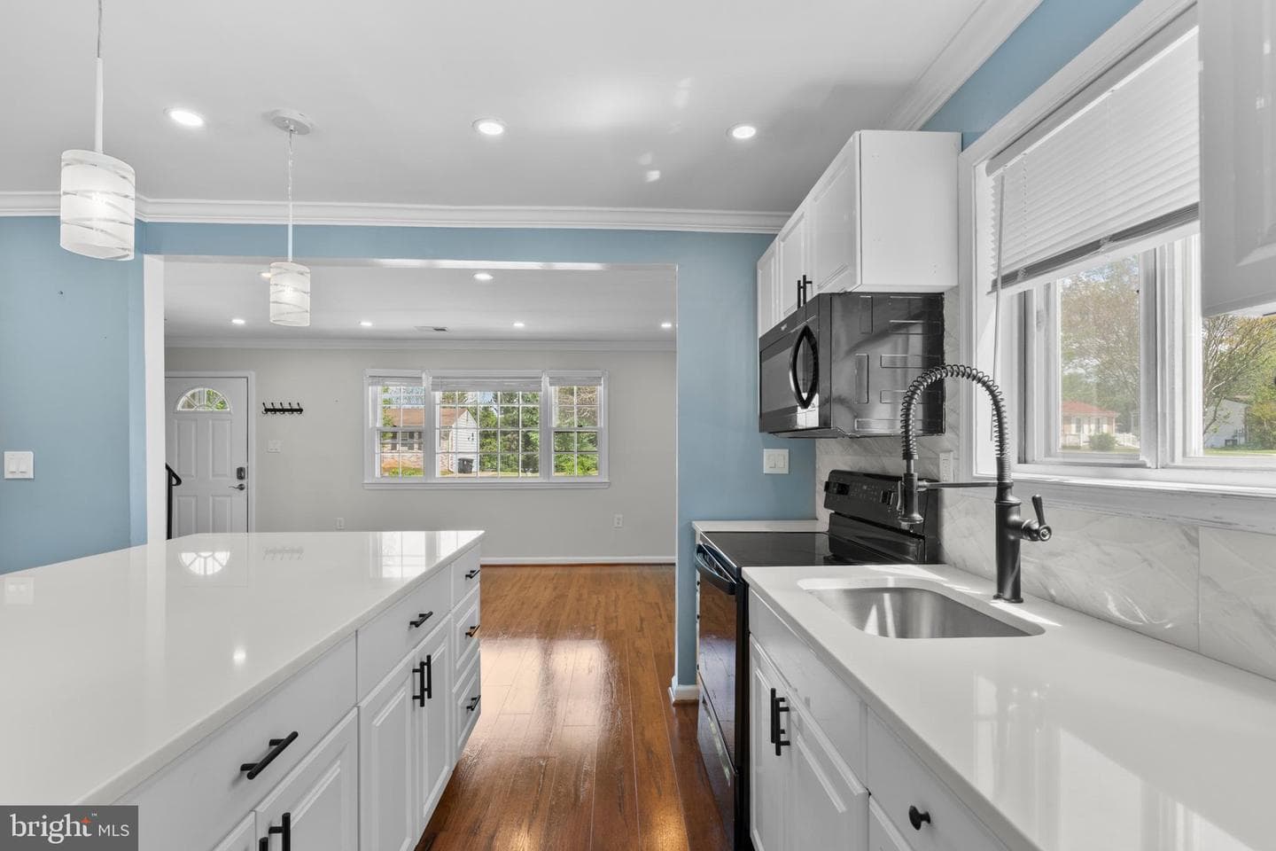 10011 Dakin Court photo 11