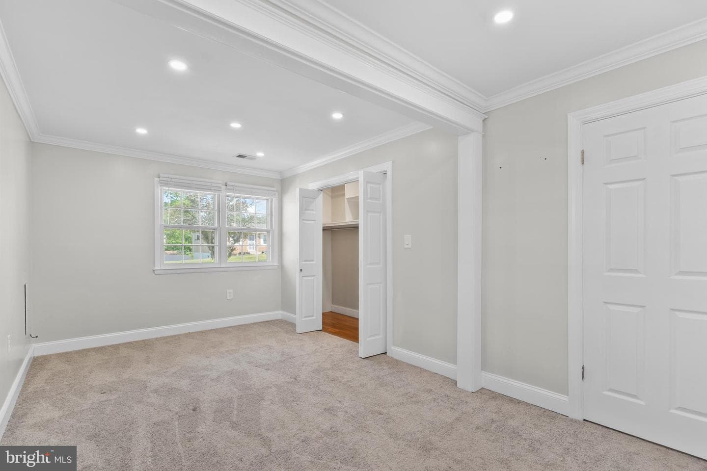 10011 Dakin Court photo 15