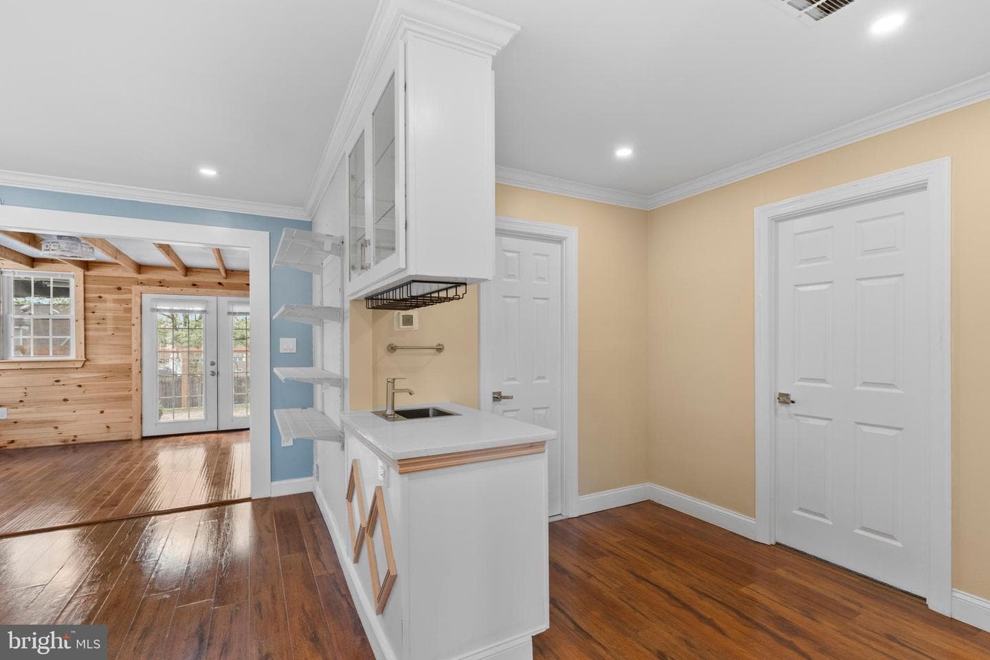 10011 Dakin Court photo 8