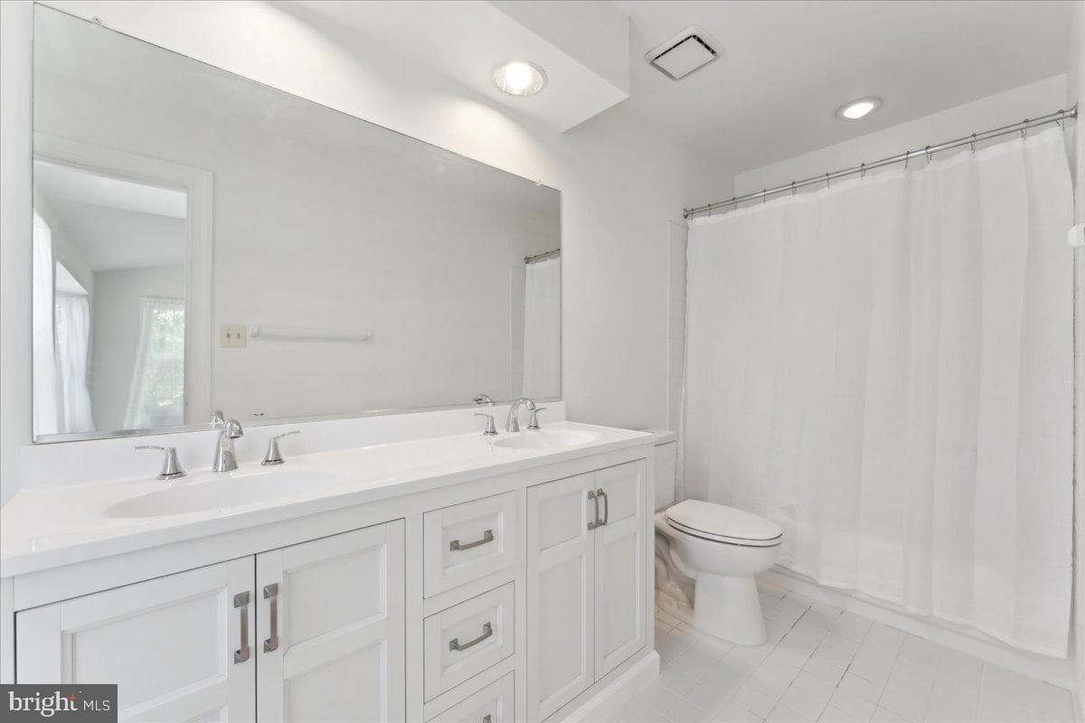 9205 Utica Place photo 19