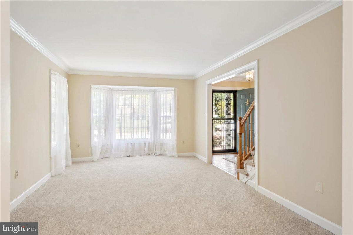 9205 Utica Place photo 8