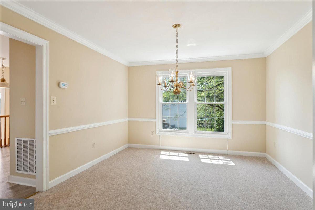 9205 Utica Place photo 9