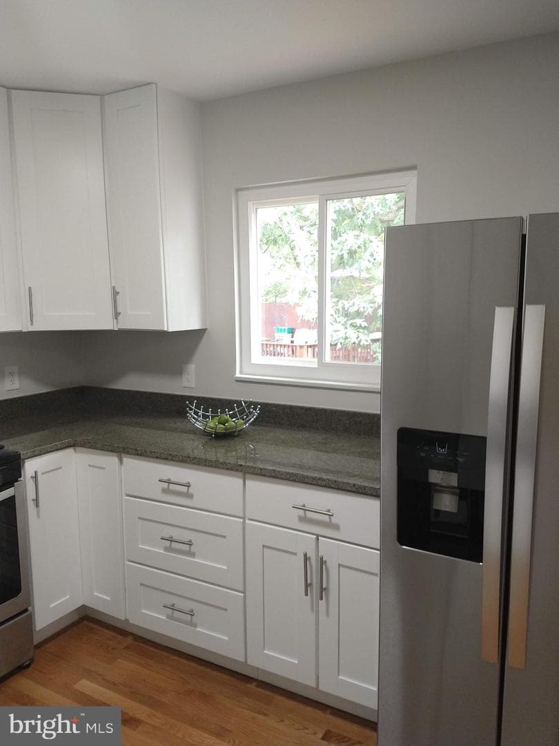 7240 Hylton Street photo 8