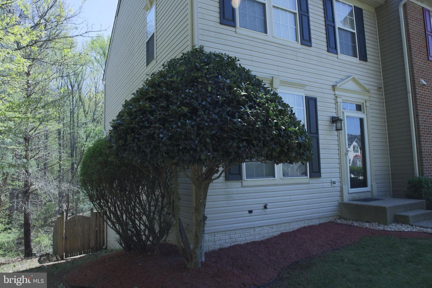 7300 Serenade Circle photo 2