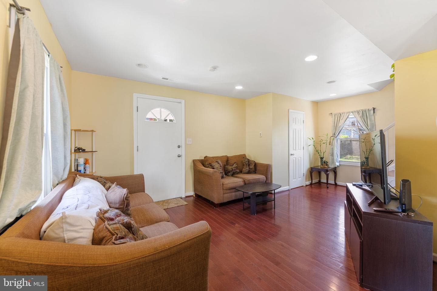 4120 Fairfax Street photo 3