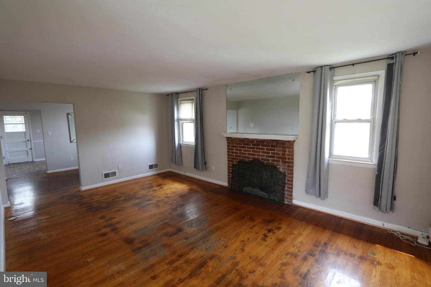 2503 Easton Street photo 5