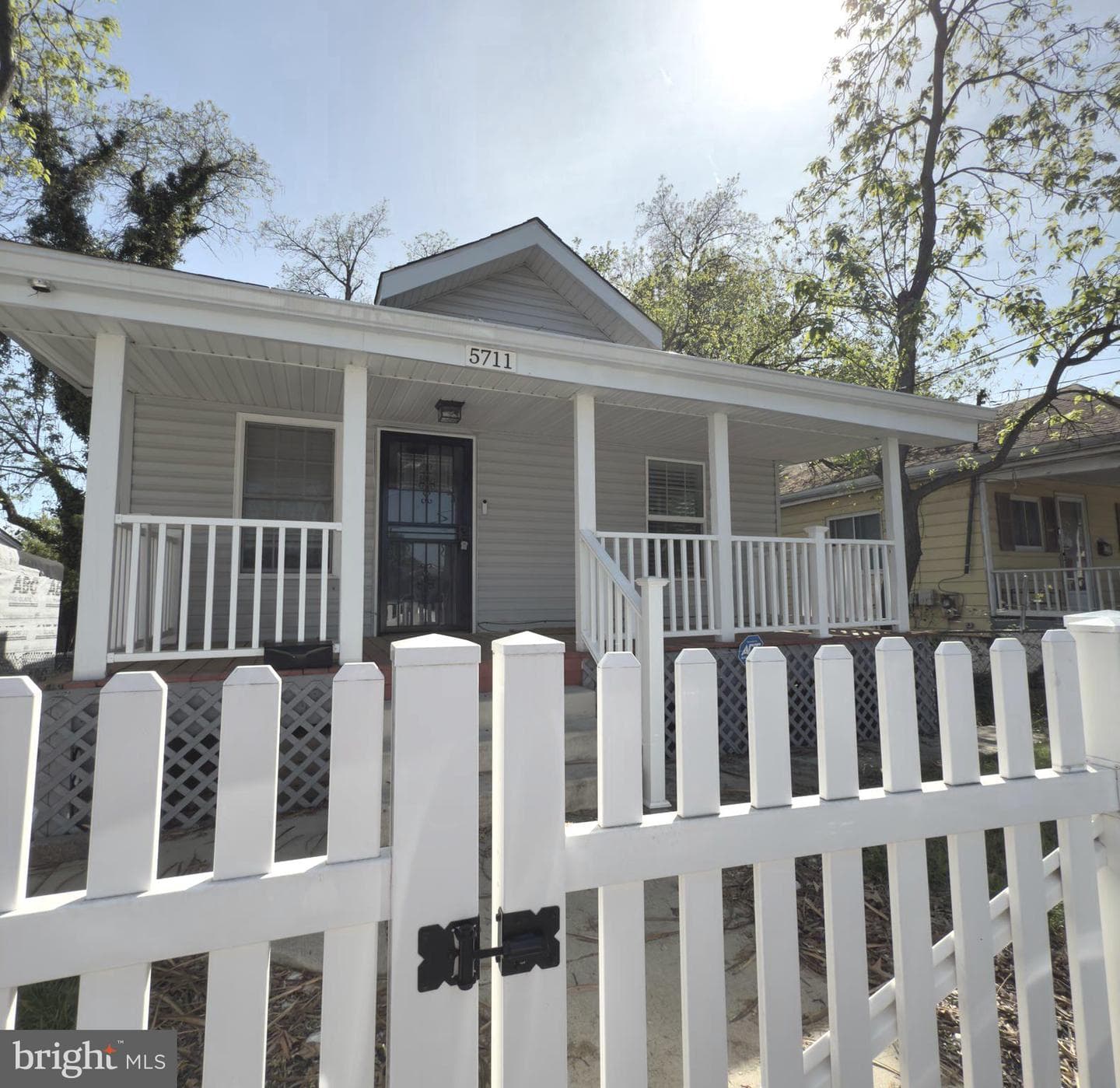 5711 J Street, Fairmount Heights