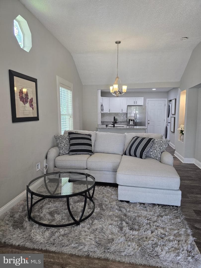 5711 J Street photo 10
