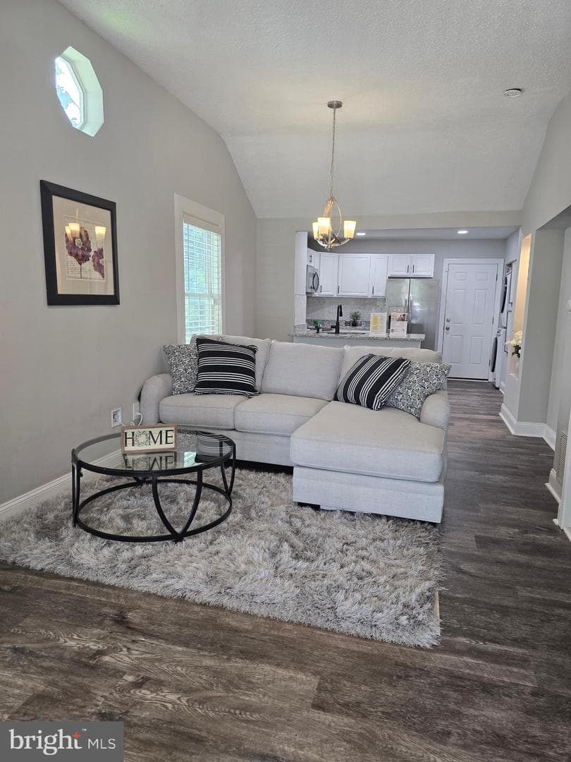 5711 J Street photo 11