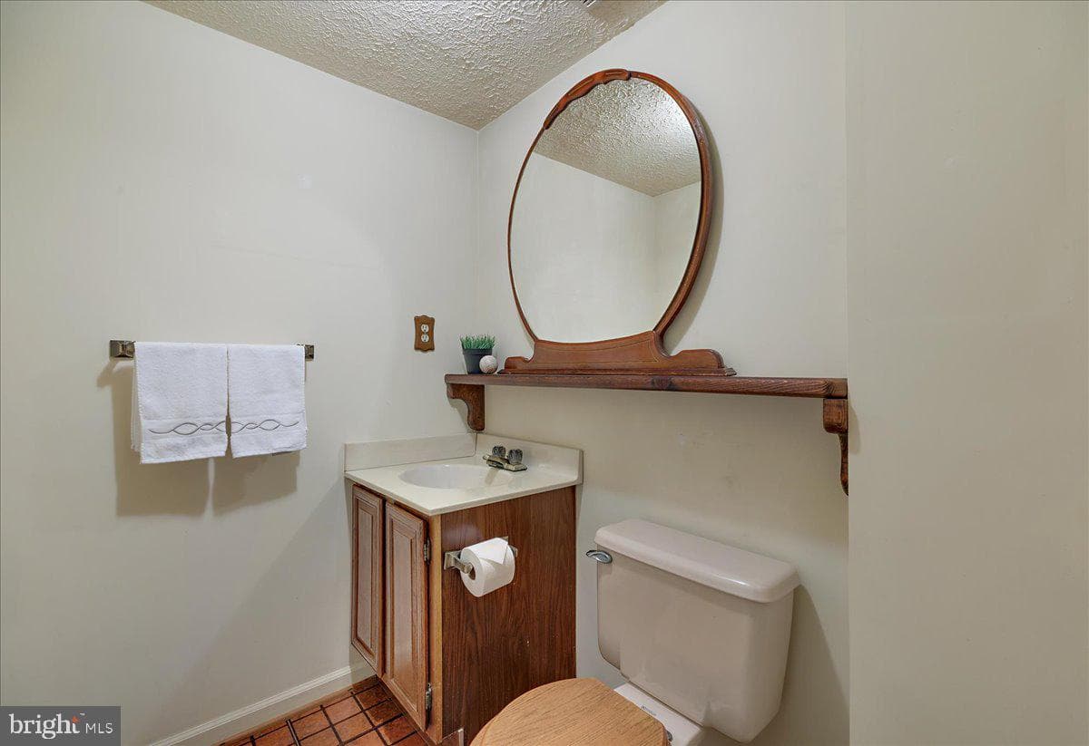 6601 Facchina Lane photo 36