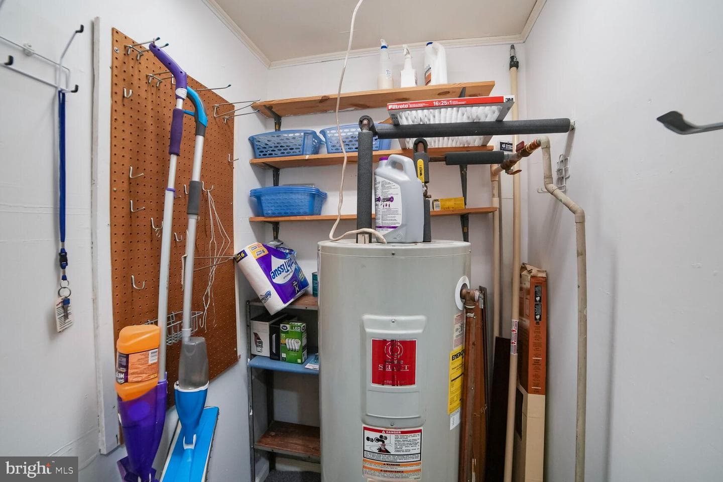 15708 Dorset Road #304 photo 27