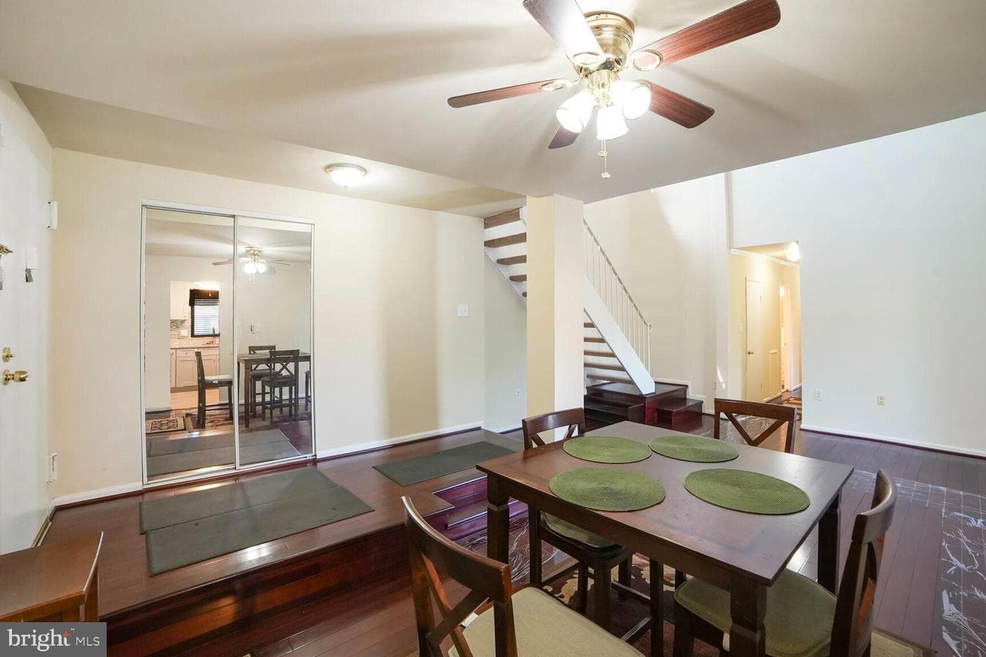 15708 Dorset Road #304 photo 5