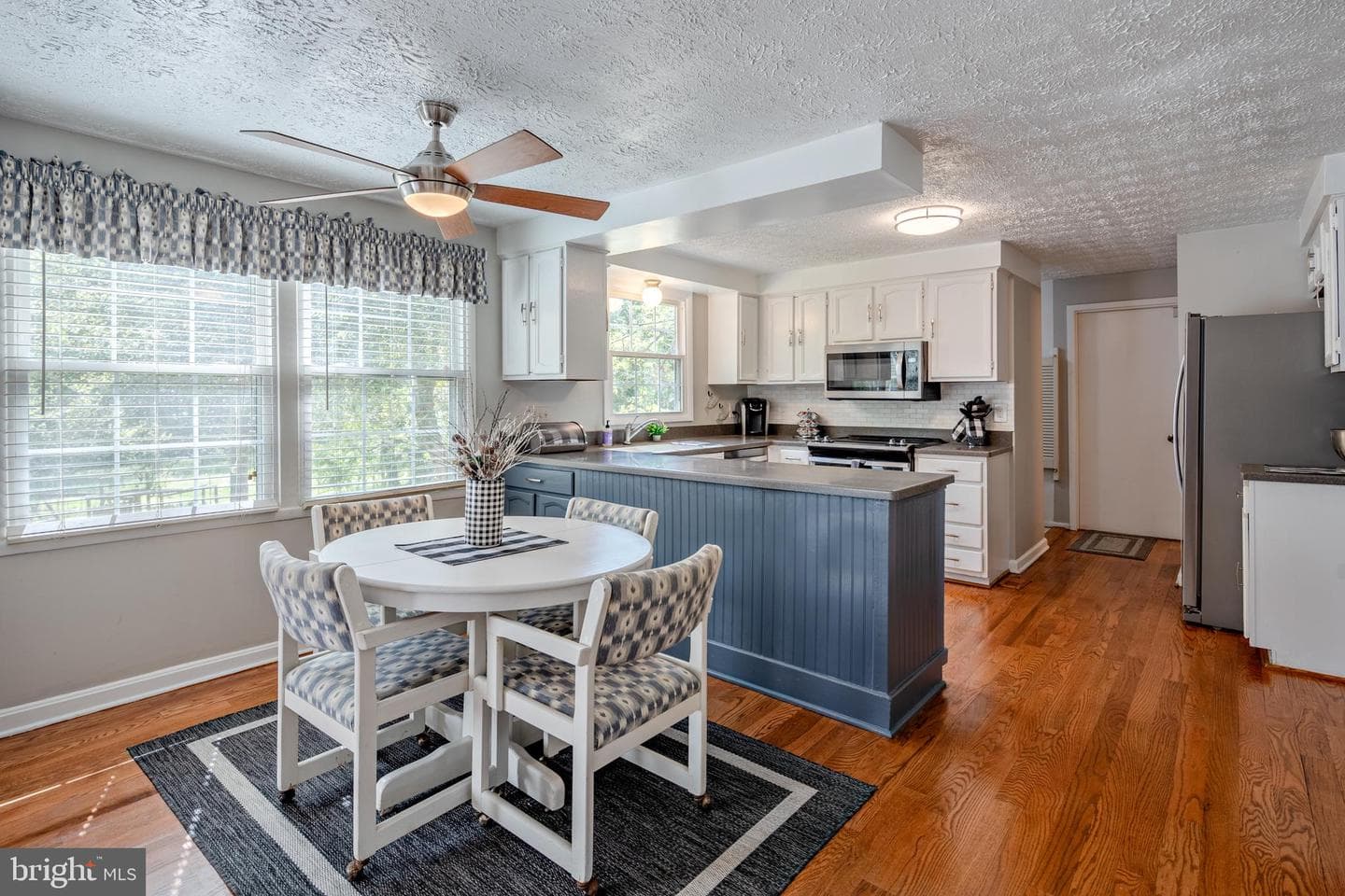 12910 Mayflower Lane photo 14
