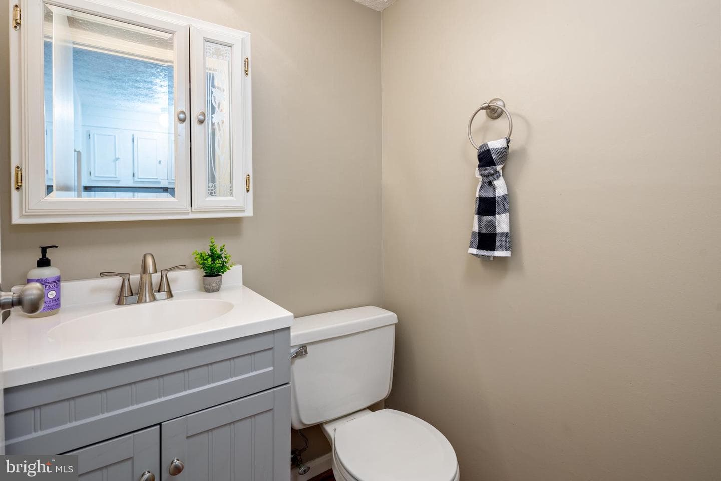 12910 Mayflower Lane photo 15