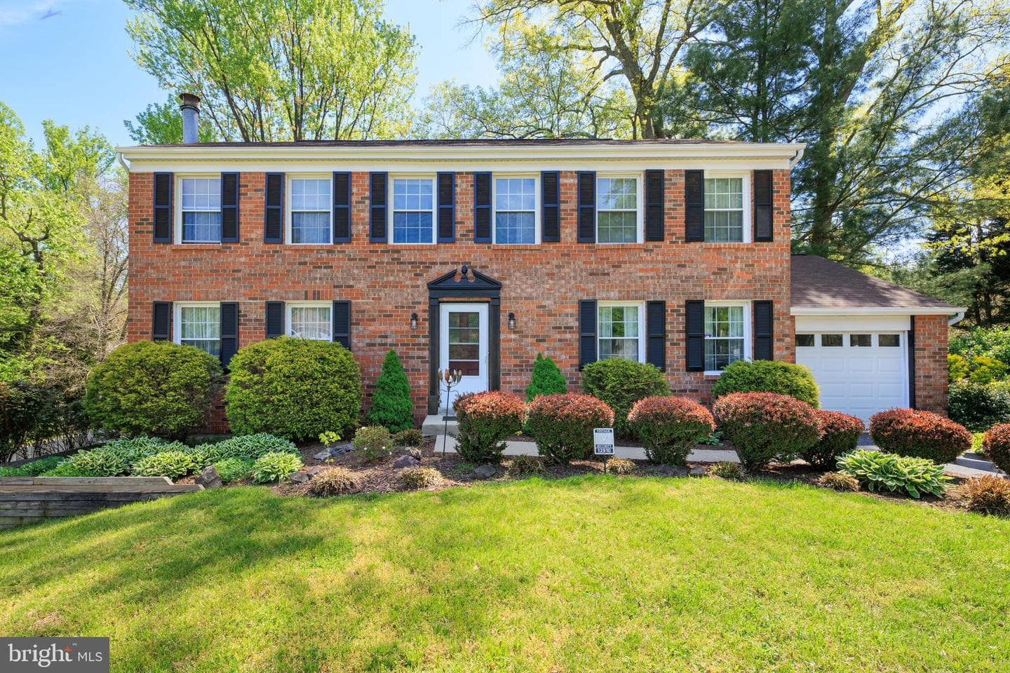 12910 Mayflower Lane photo 2