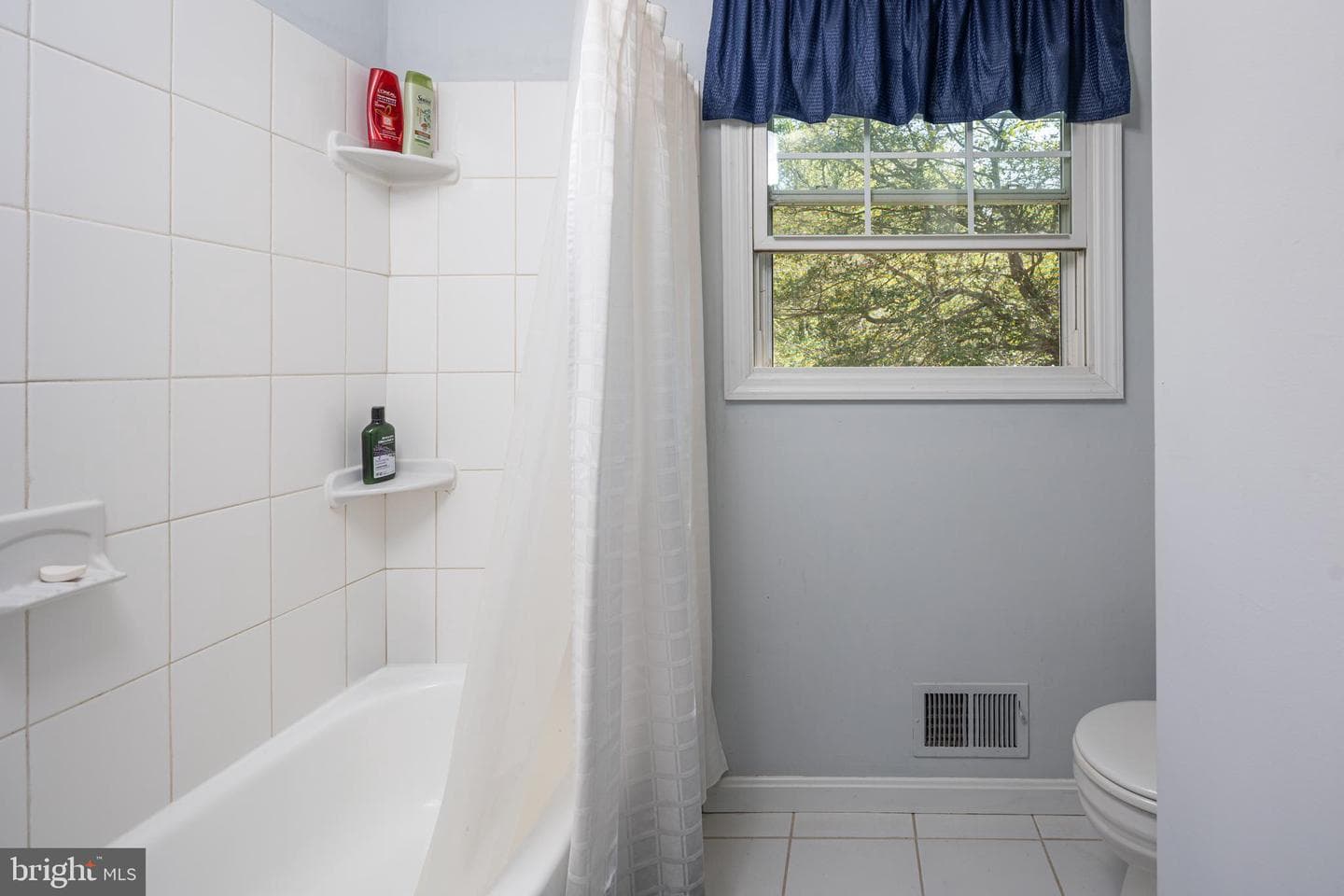 12910 Mayflower Lane photo 29