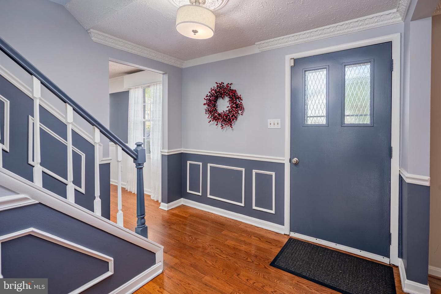 12910 Mayflower Lane photo 3
