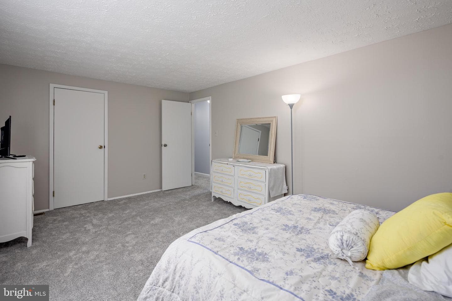 12910 Mayflower Lane photo 30