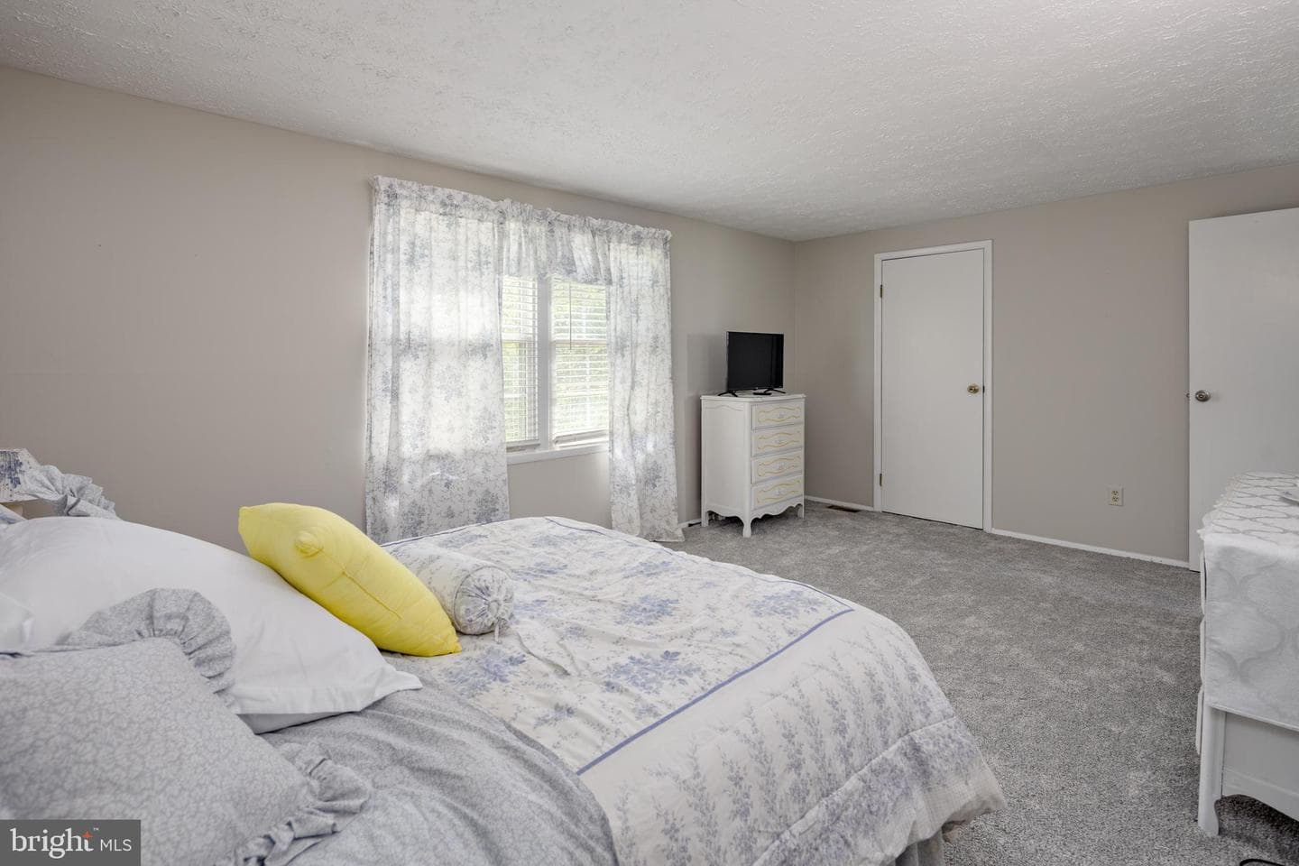 12910 Mayflower Lane photo 31