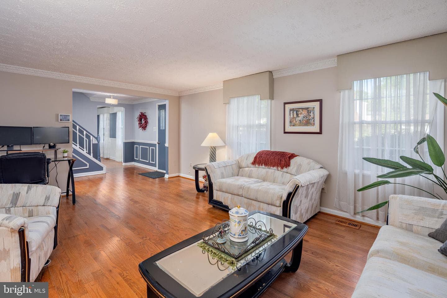 12910 Mayflower Lane photo 6