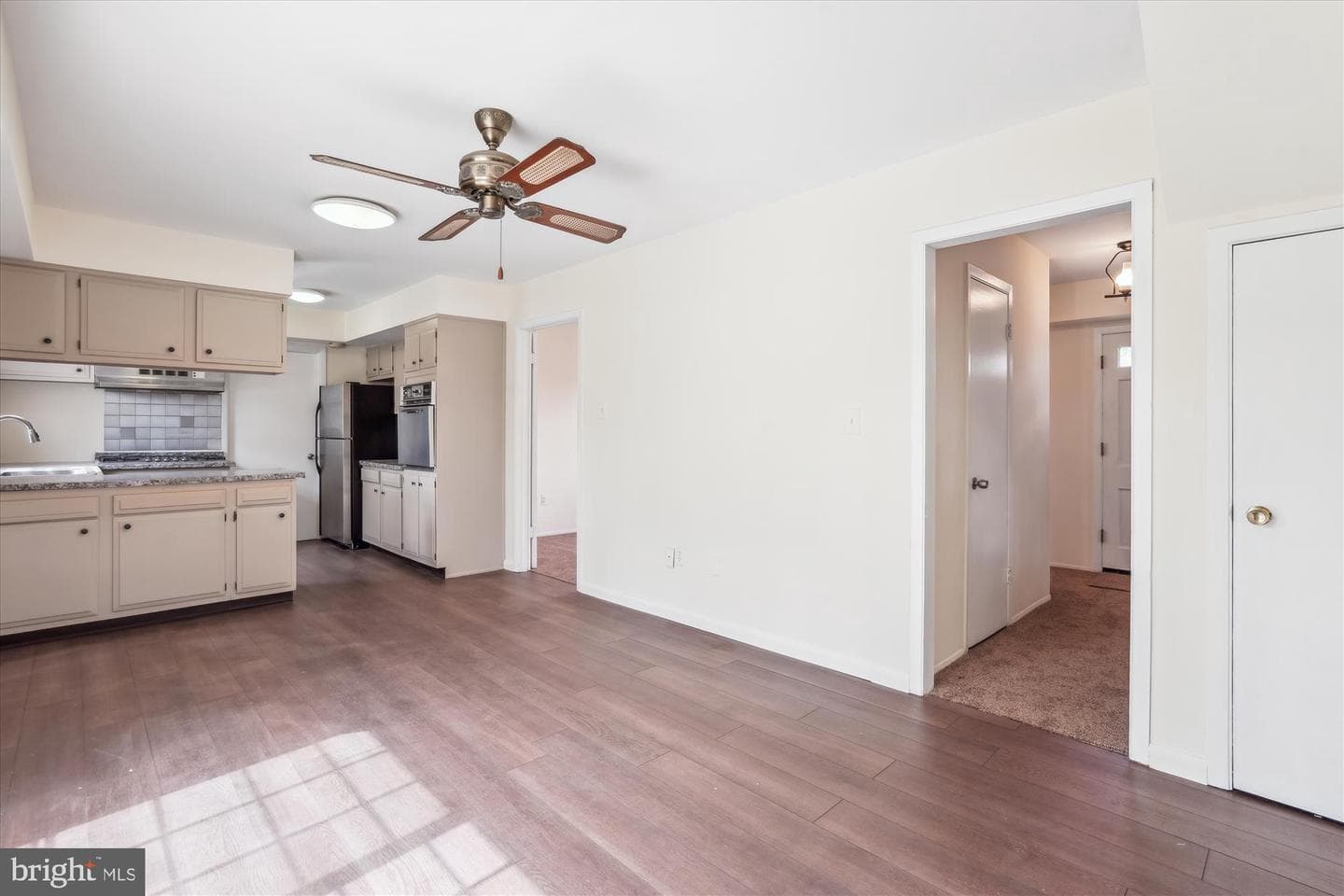3912 Winchester Lane photo 17