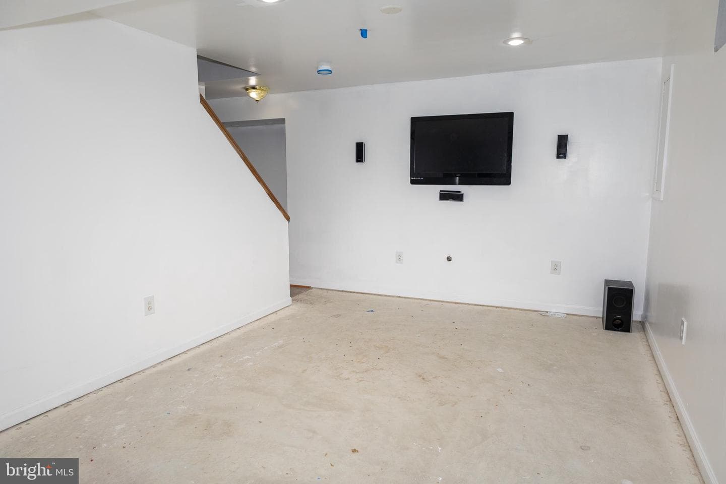 4200 Alsace Way photo 28