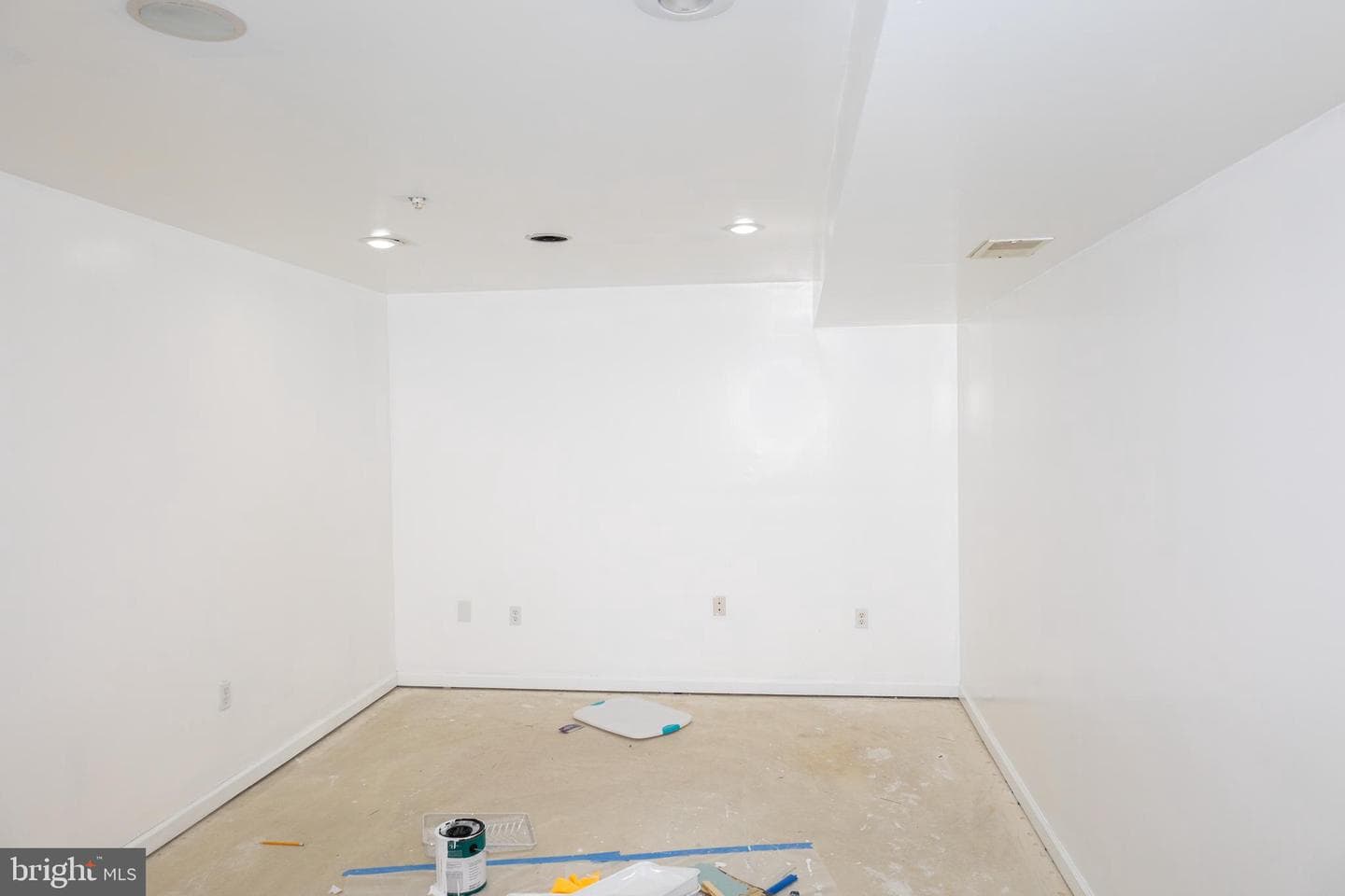 4200 Alsace Way photo 29