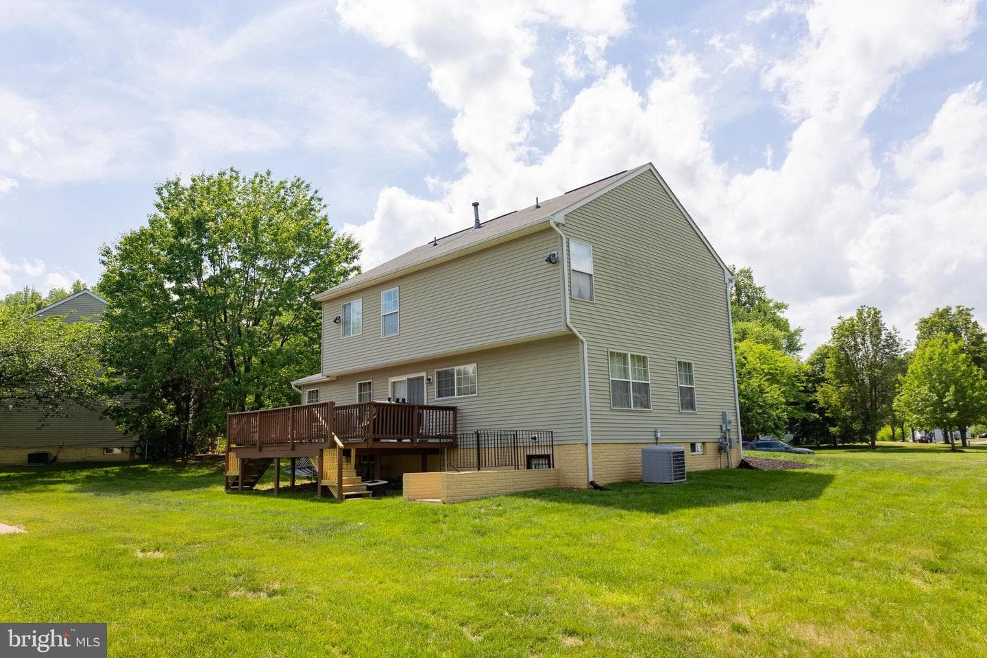 4200 Alsace Way photo 34