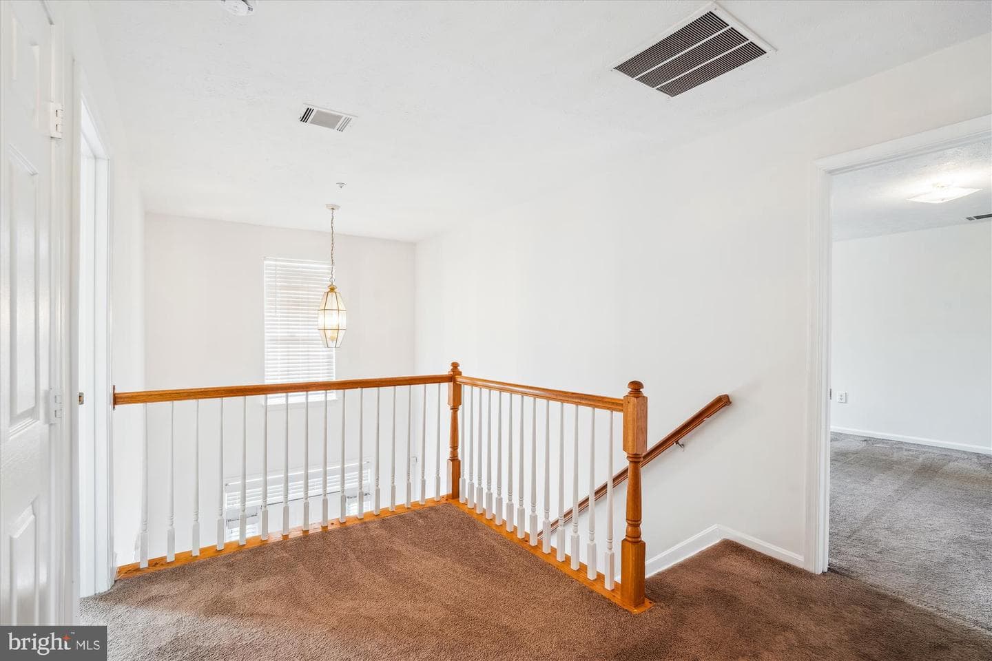 7406 Castle Rock Drive photo 17