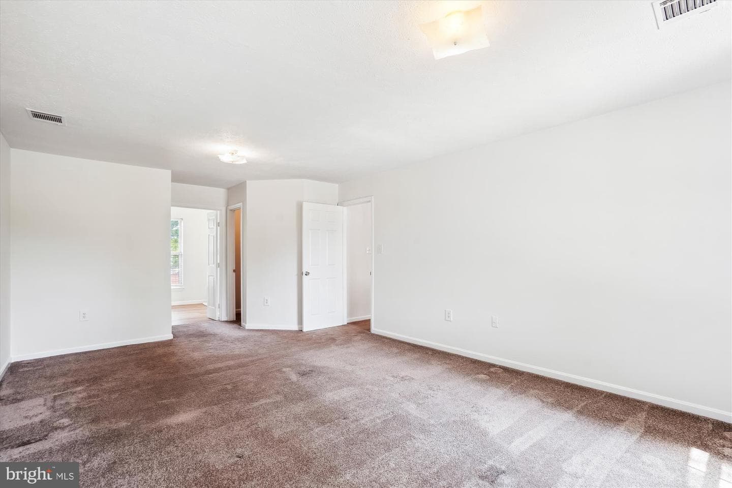 7406 Castle Rock Drive photo 19