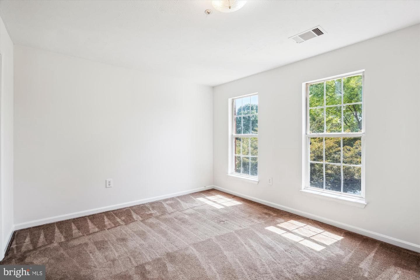 7406 Castle Rock Drive photo 21