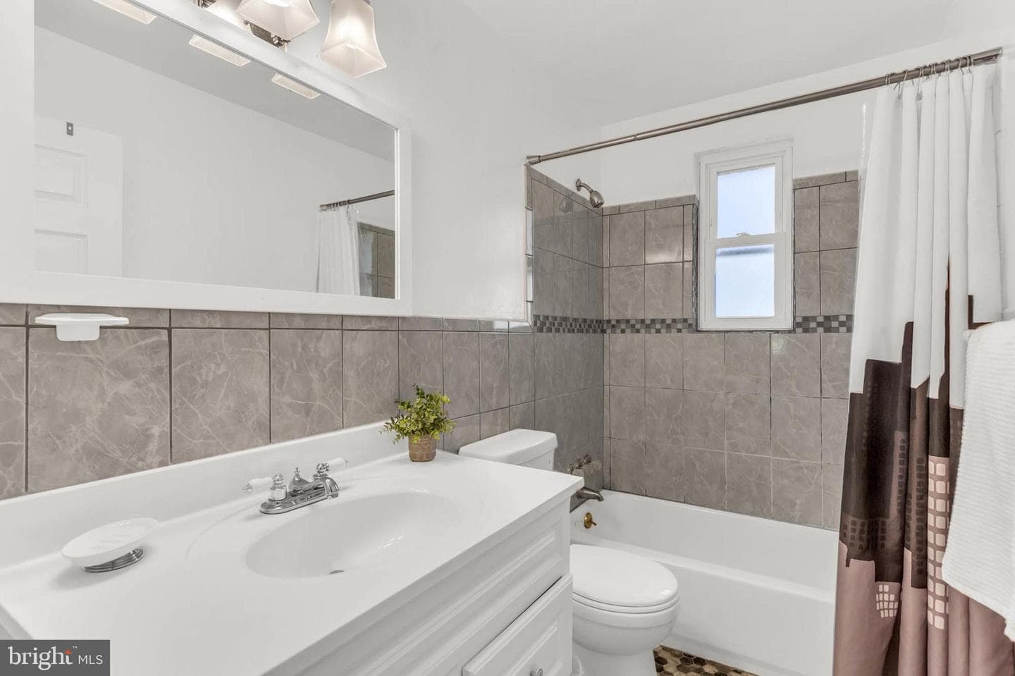 2300 Foster Place photo 22