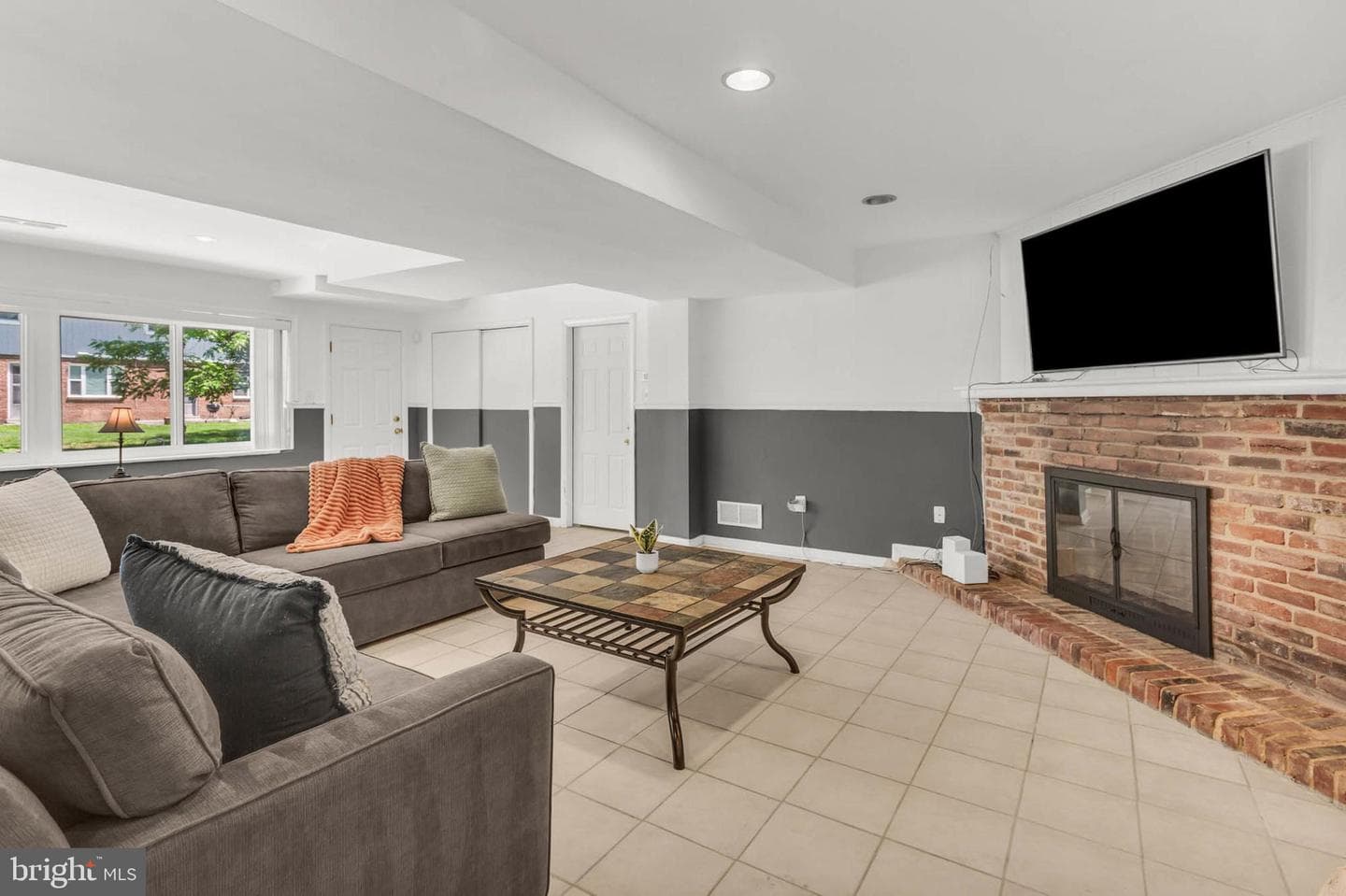 2300 Foster Place photo 25
