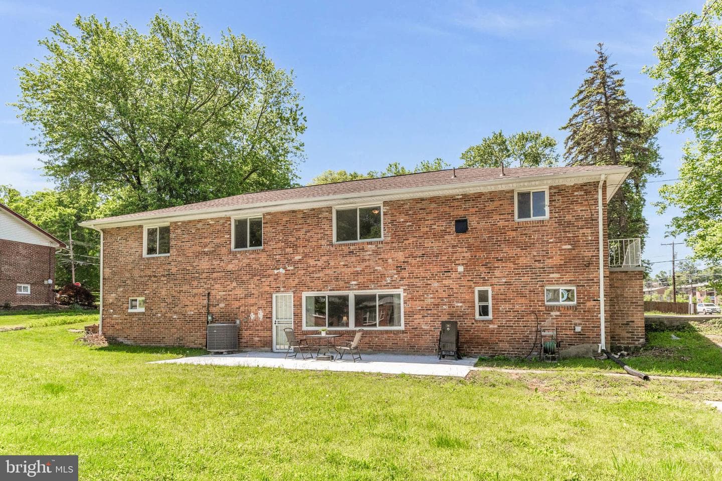 2300 Foster Place photo 34