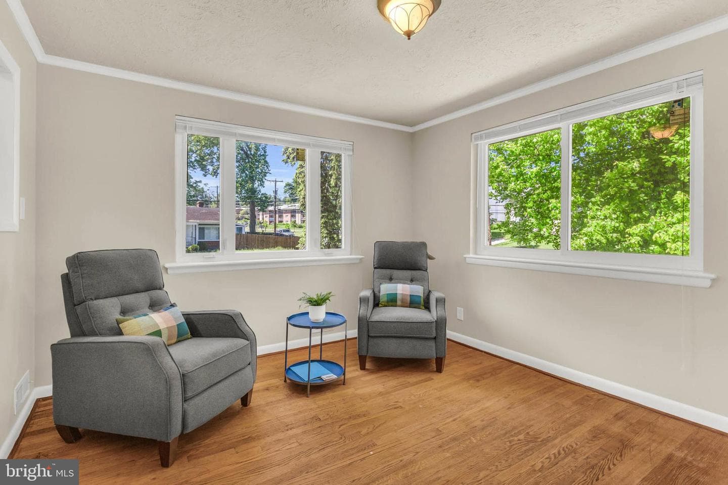 2300 Foster Place photo 4