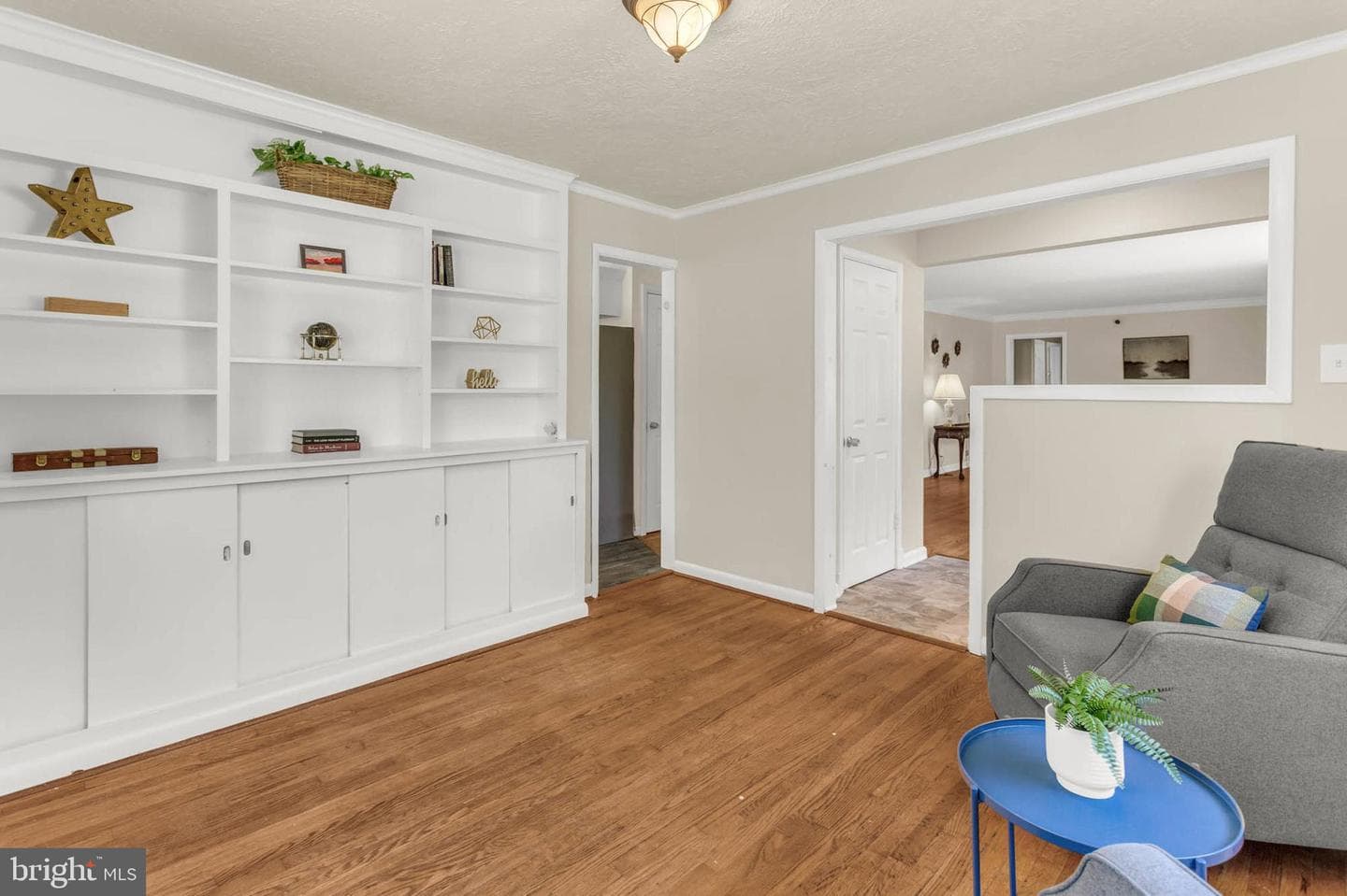 2300 Foster Place photo 5