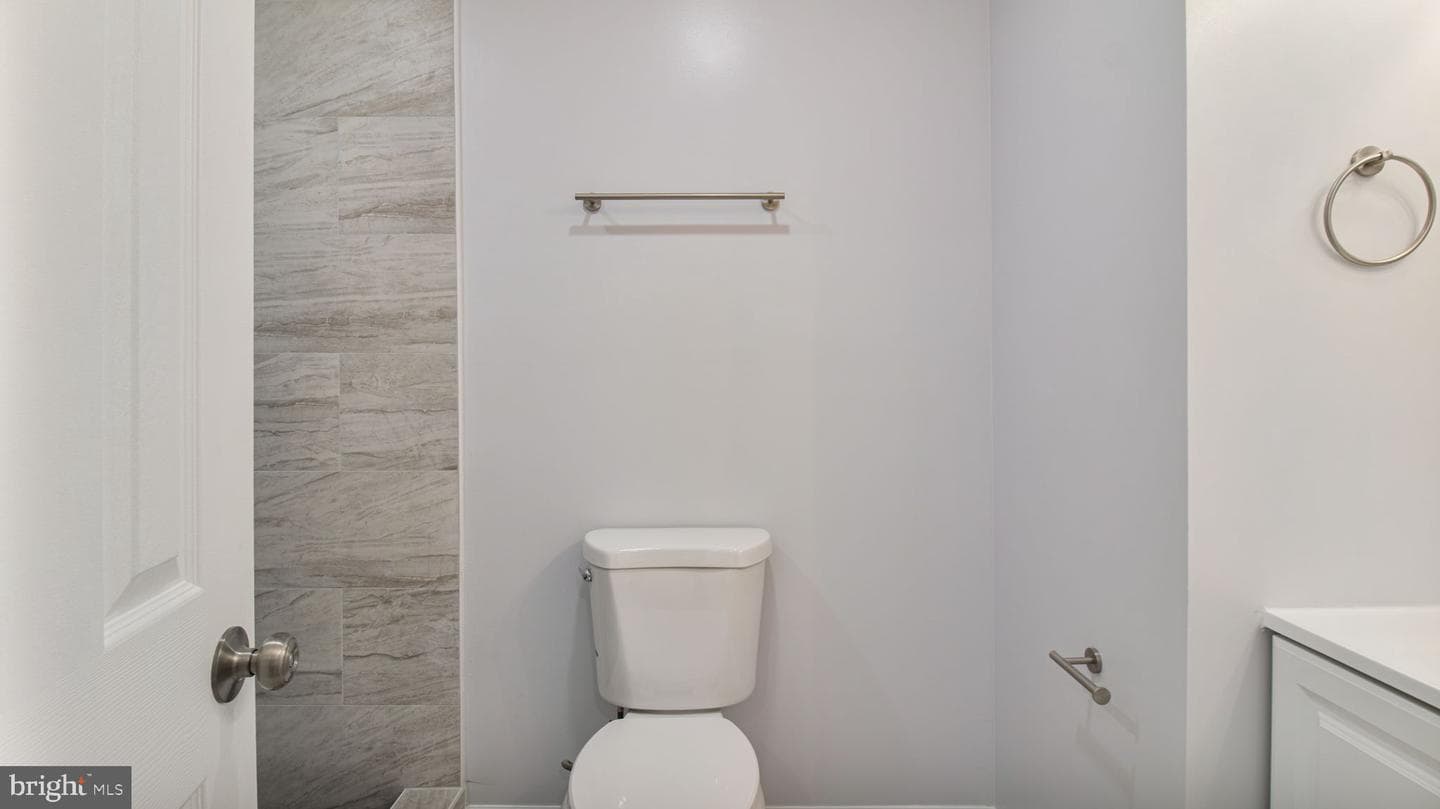 5757 Falkland Place photo 25