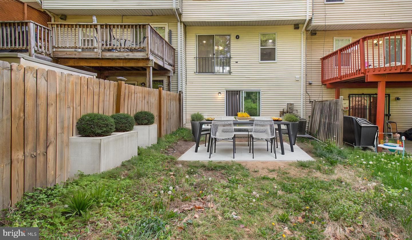 5757 Falkland Place photo 47