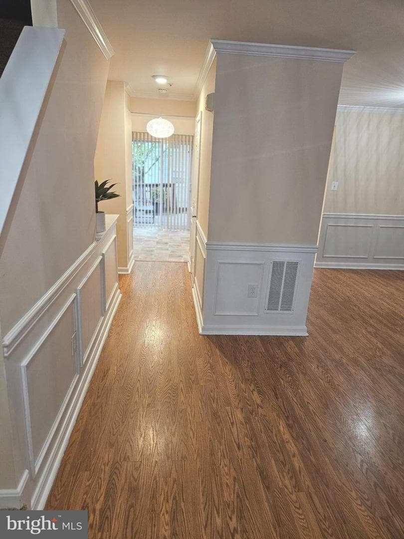 1605 Lorton Avenue photo 2
