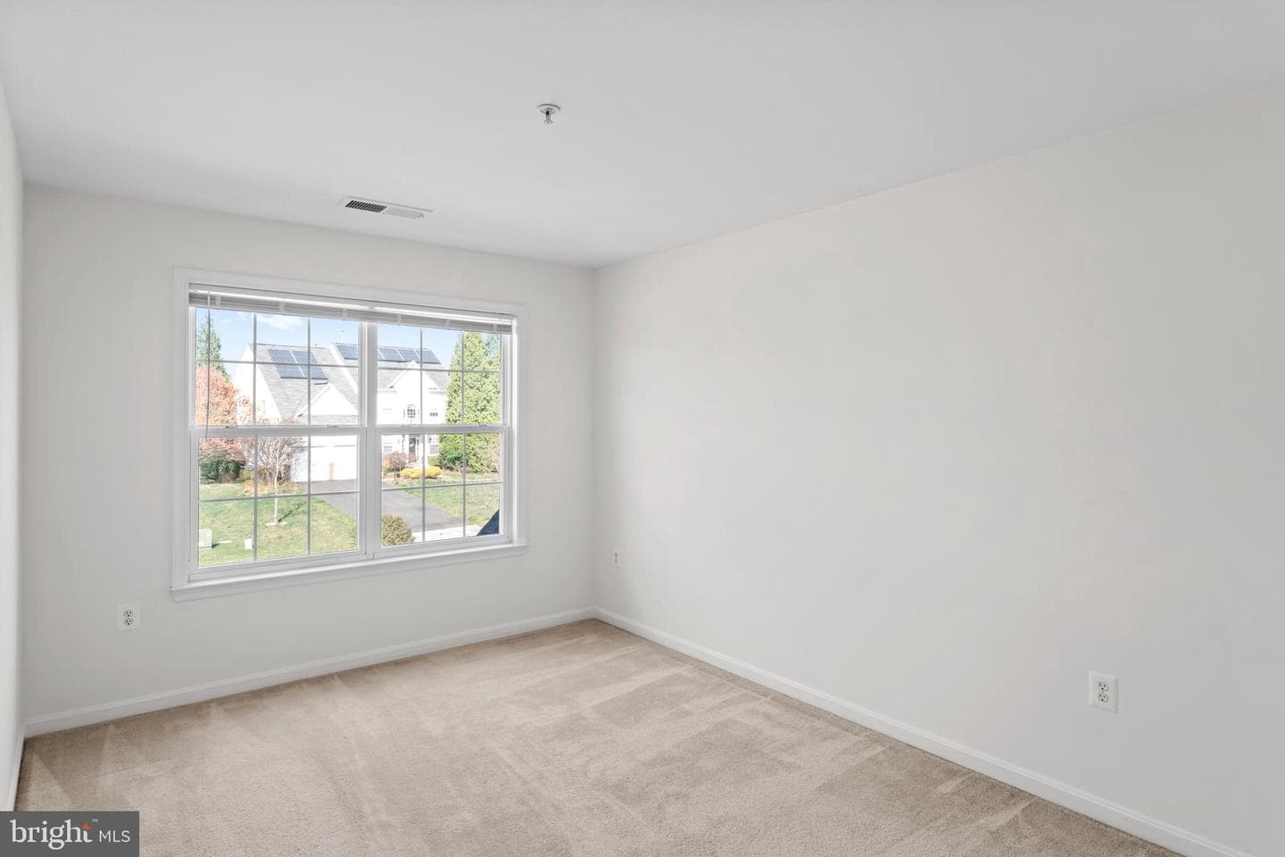 13910 Owings Avenue photo 24