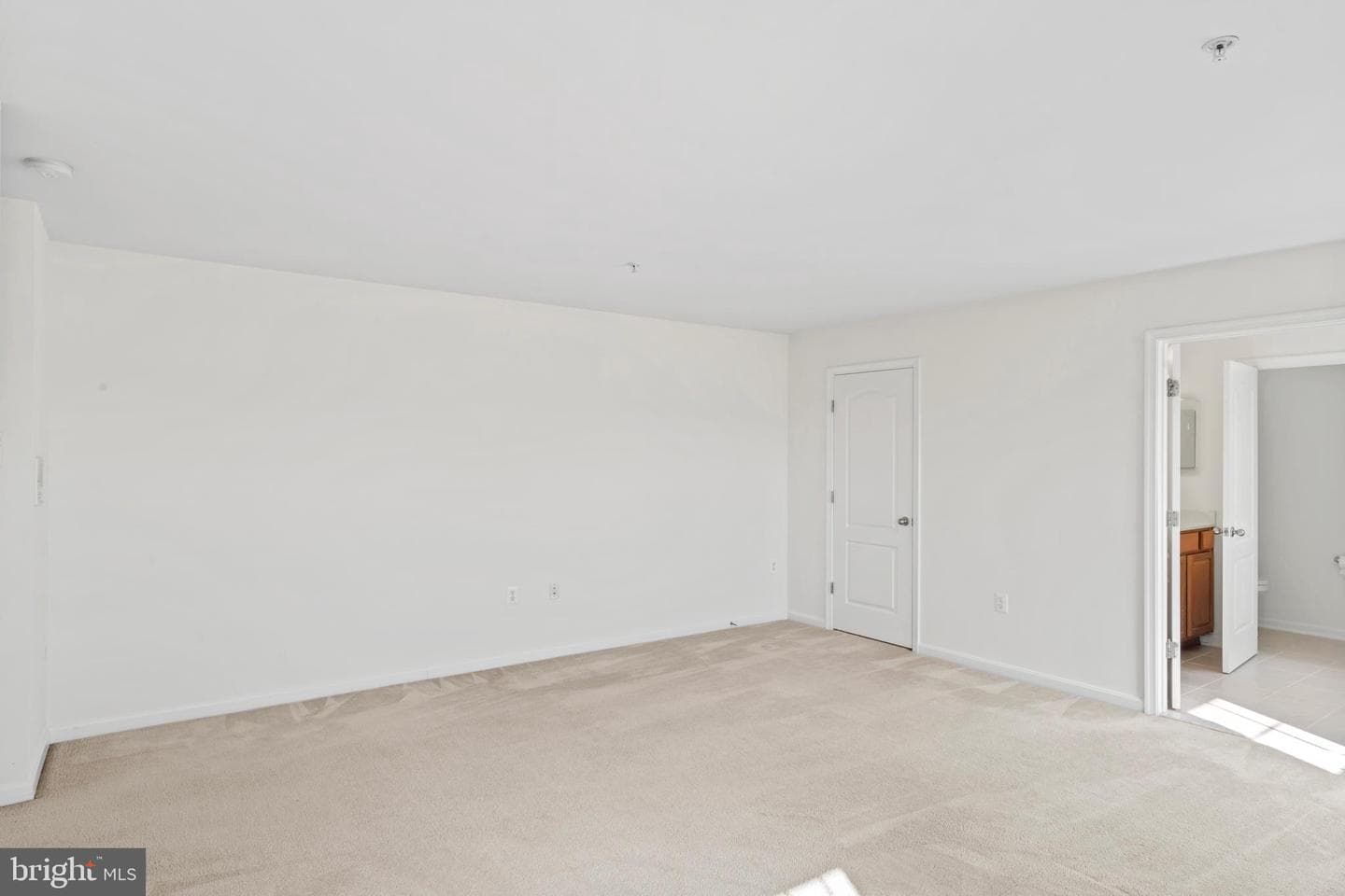13910 Owings Avenue photo 27