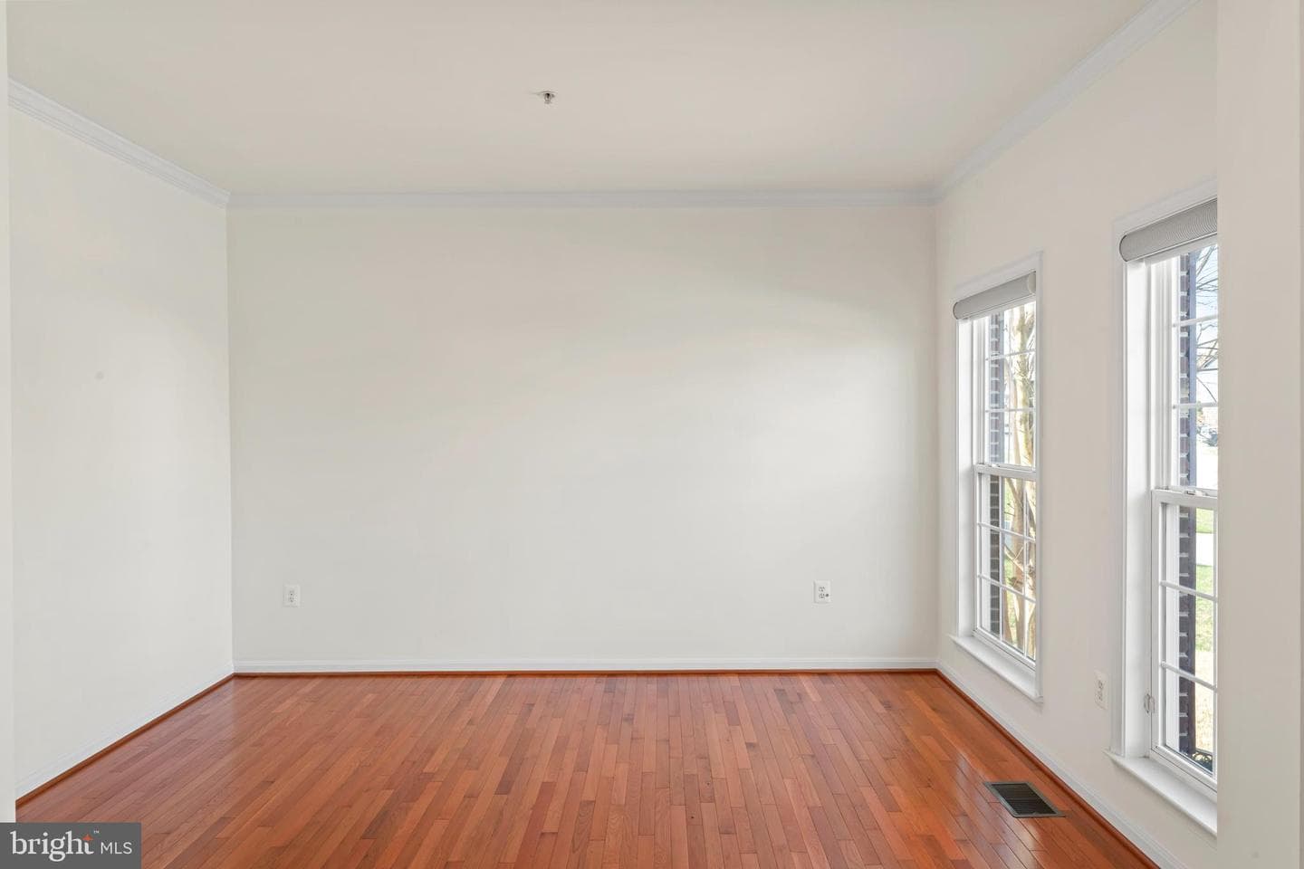 13910 Owings Avenue photo 9