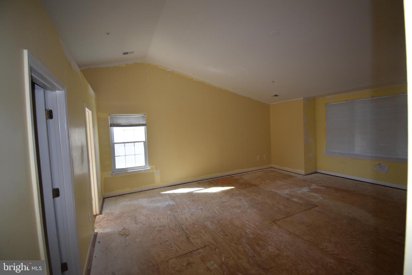 14906 Dennington Drive photo 14