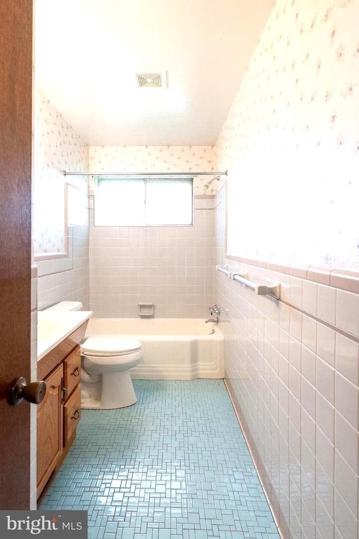 5709 Center Drive photo 19