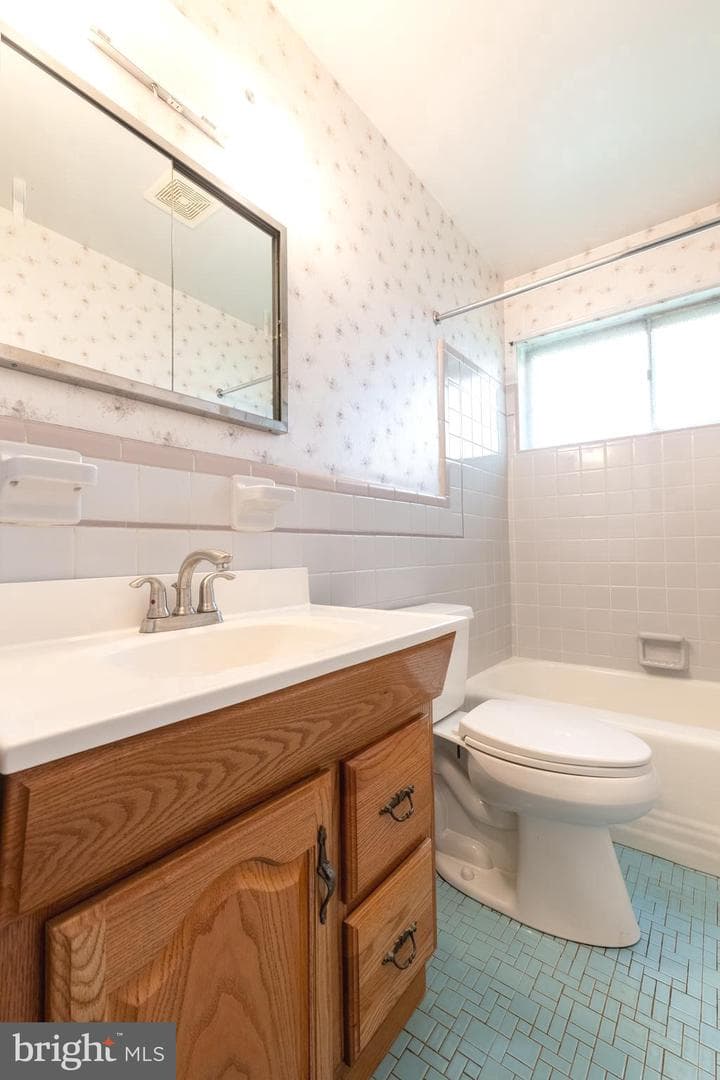5709 Center Drive photo 20