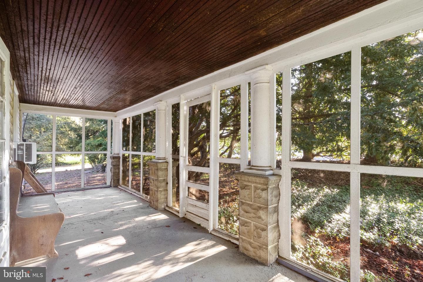 2200 Enterprise Road photo 17