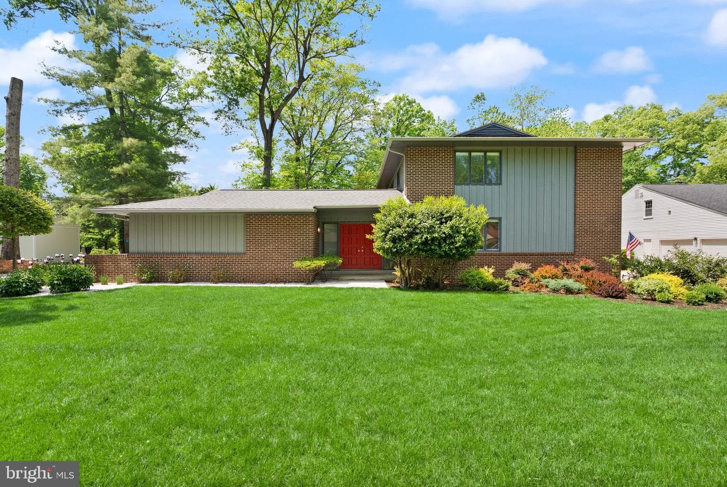 12205 Hazel Hill Circle photo 2