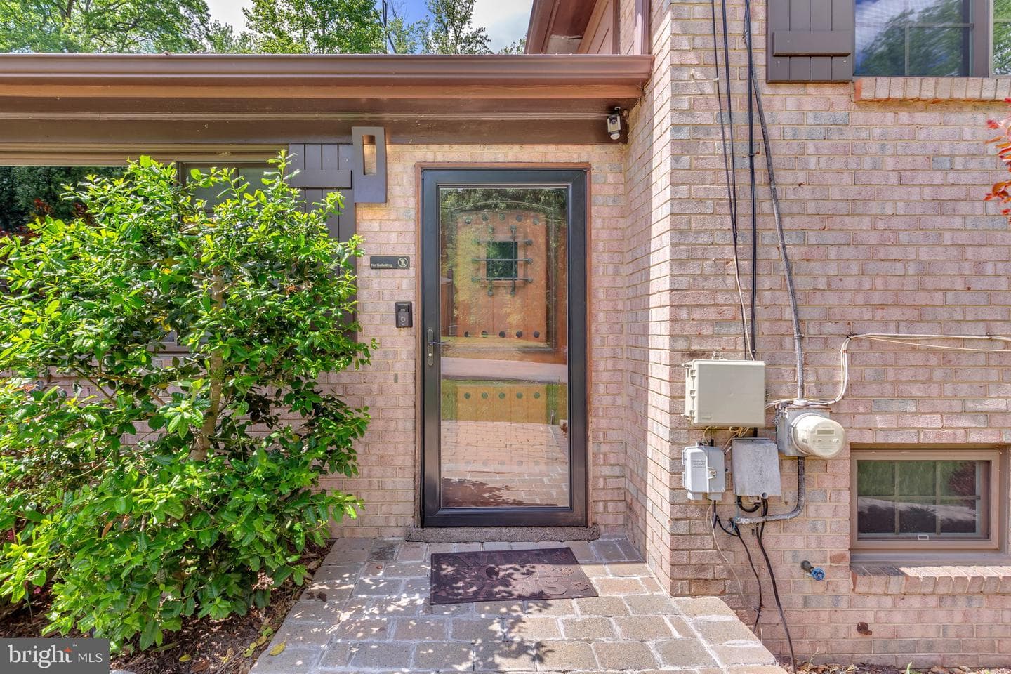 7509 Glade Drive photo 2