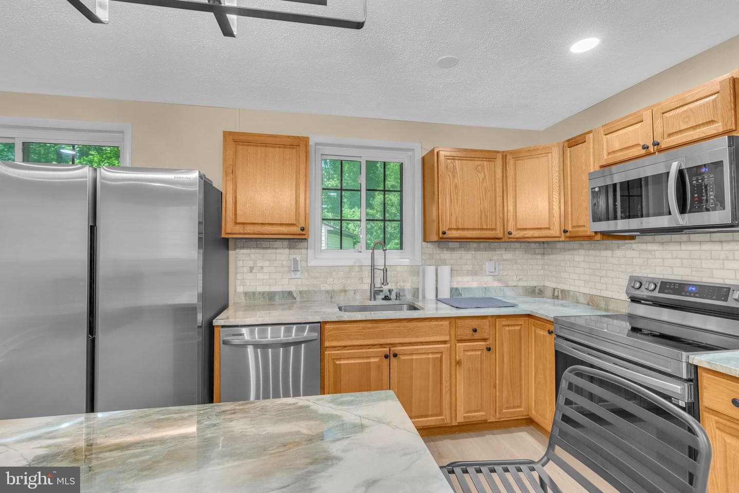 7509 Glade Drive photo 8